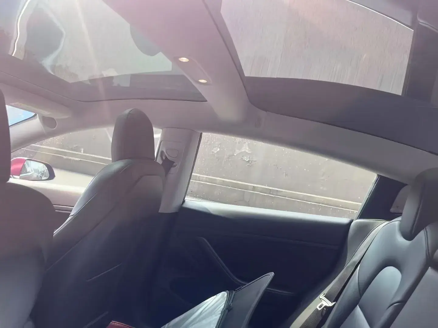 2019 TESLA MODEL thumbnail 4