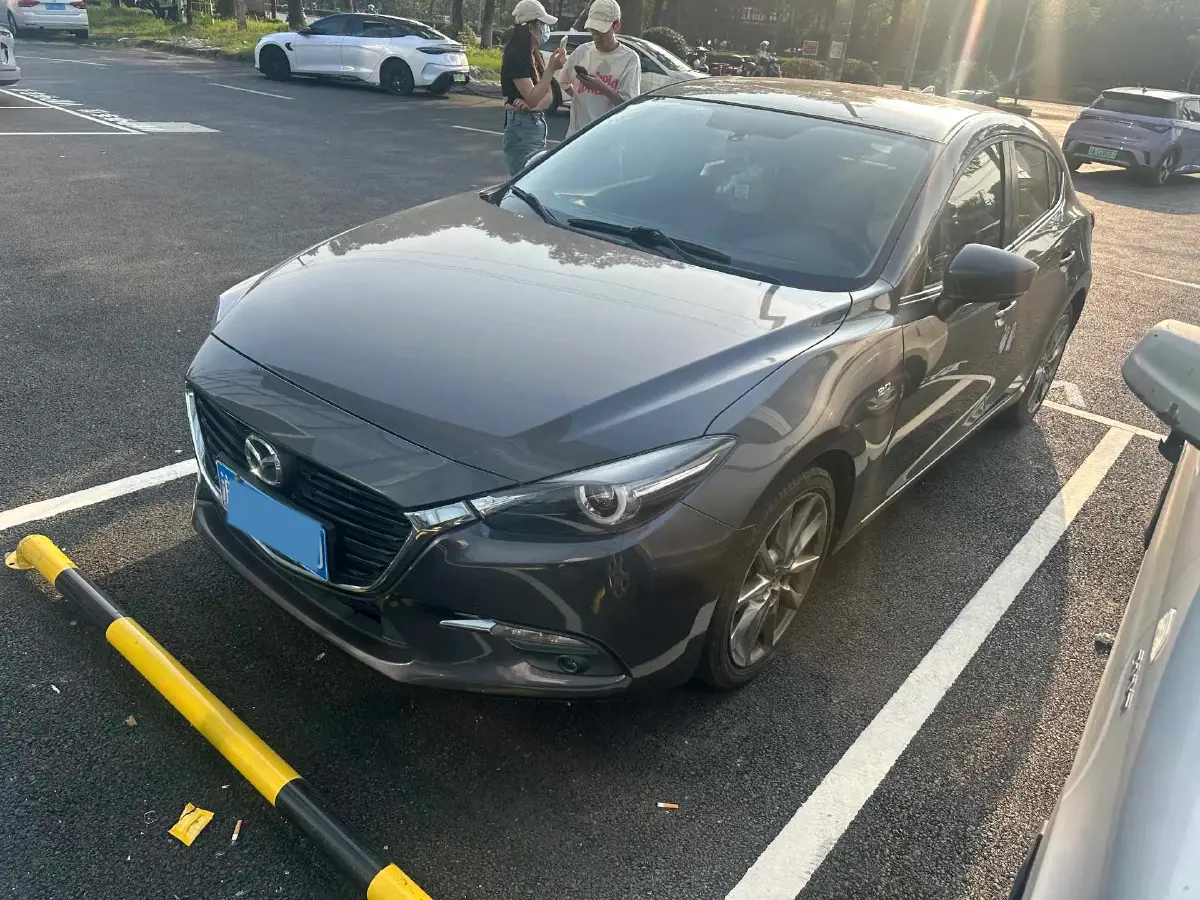 2017 Mazda 3 Axela 2.0L 158HP L4 6AT