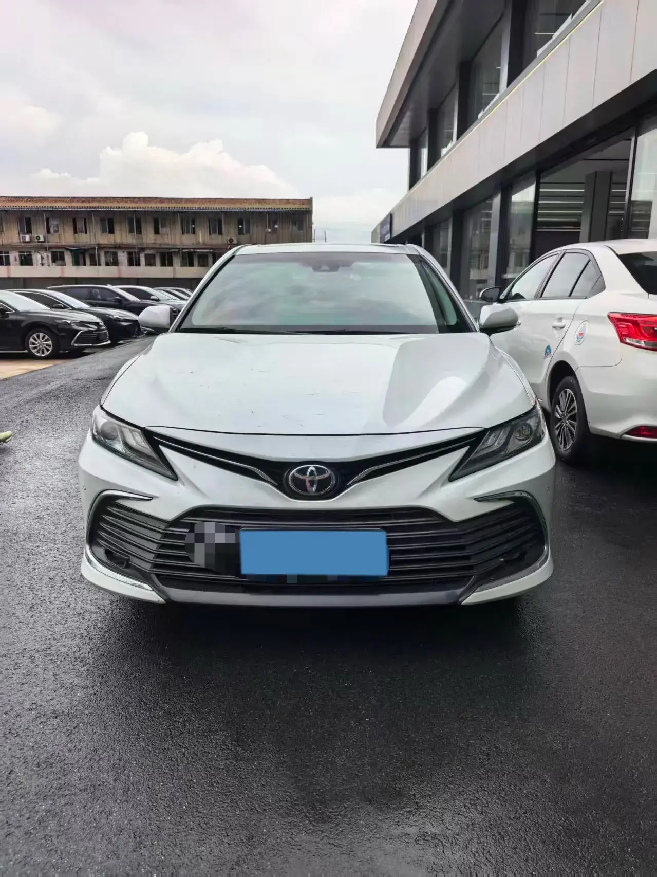 2021 TOYOTA CAMRY thumbnail 2