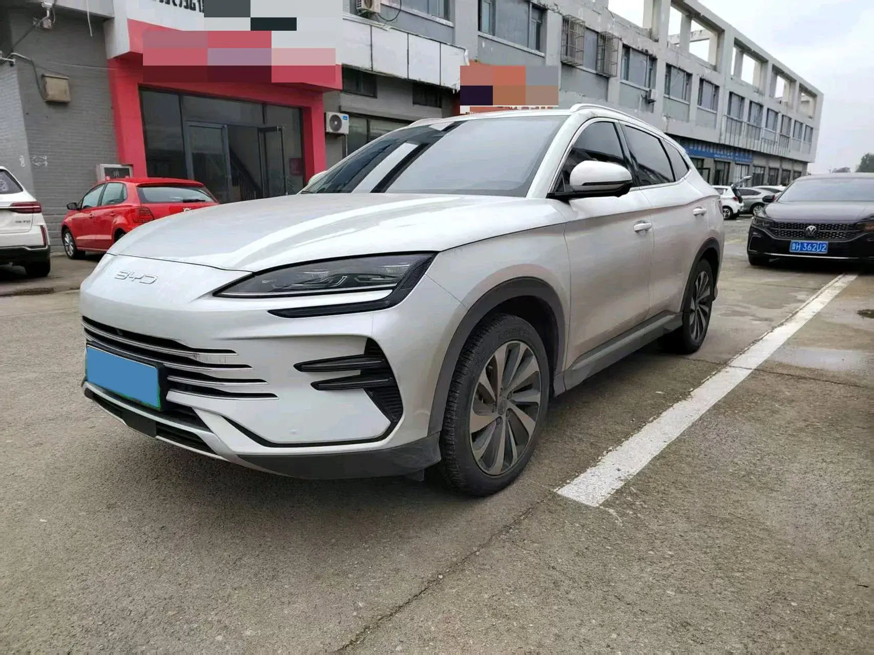 2023 BYD SONG view 1