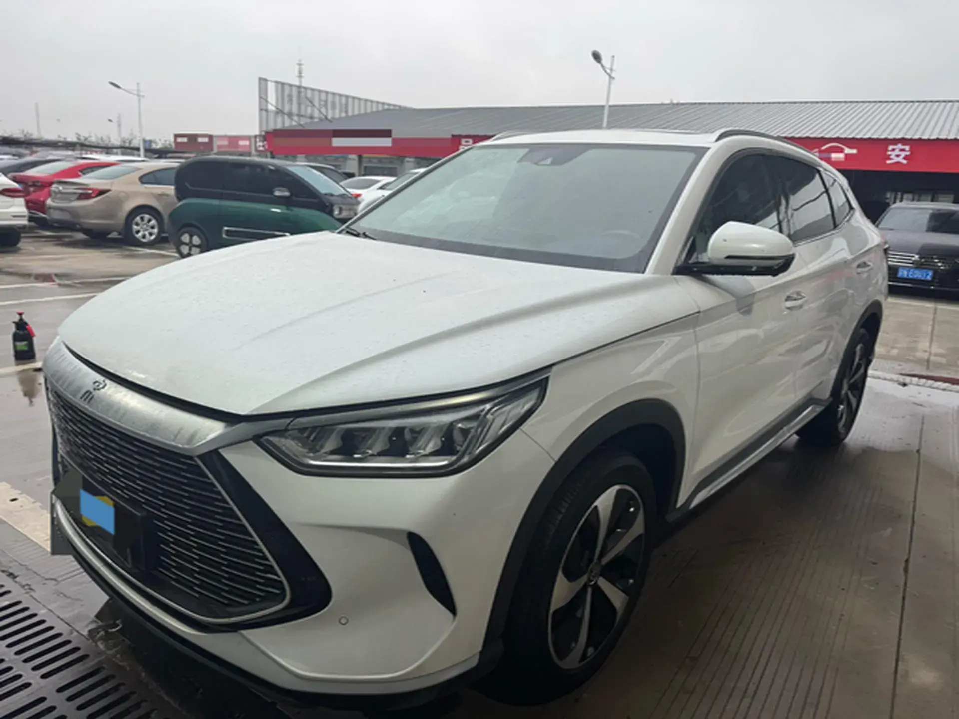 2022 BYD SONG view 1