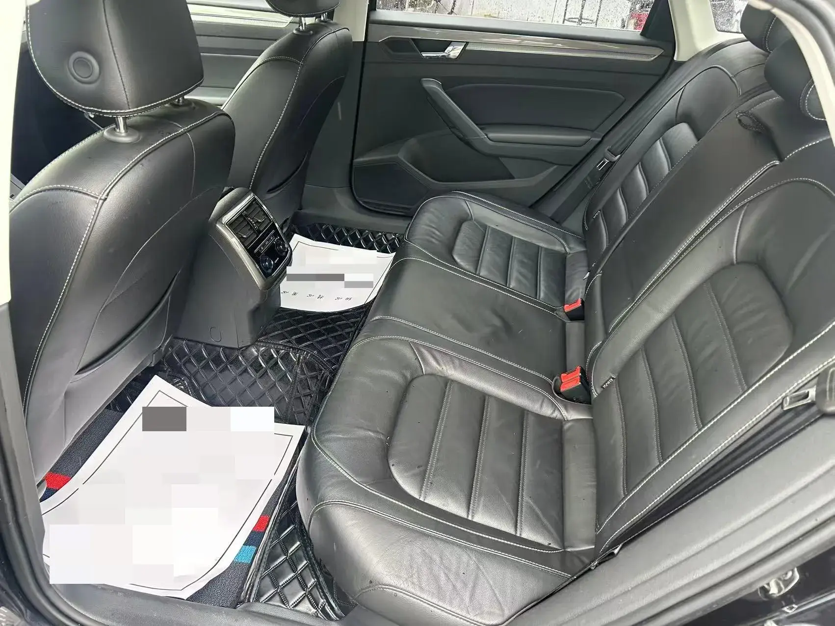 2017 VOLKSWAGEN PASSAT thumbnail 4