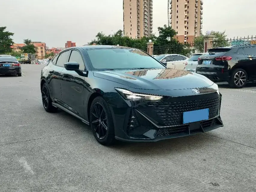 2023 CHANGAN UNI-V thumbnail 2