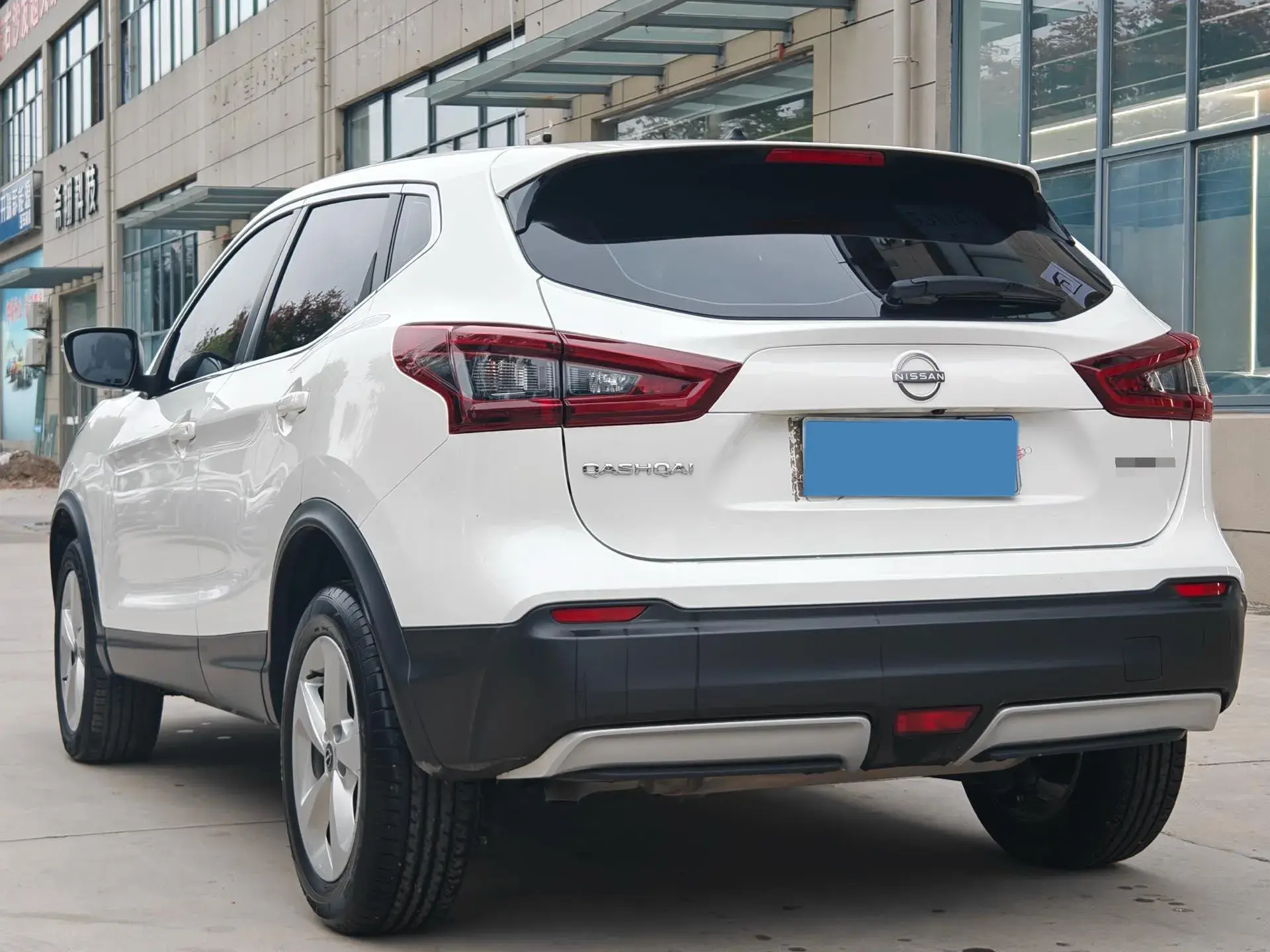 2023 NISSAN QASHQAI thumbnail 2