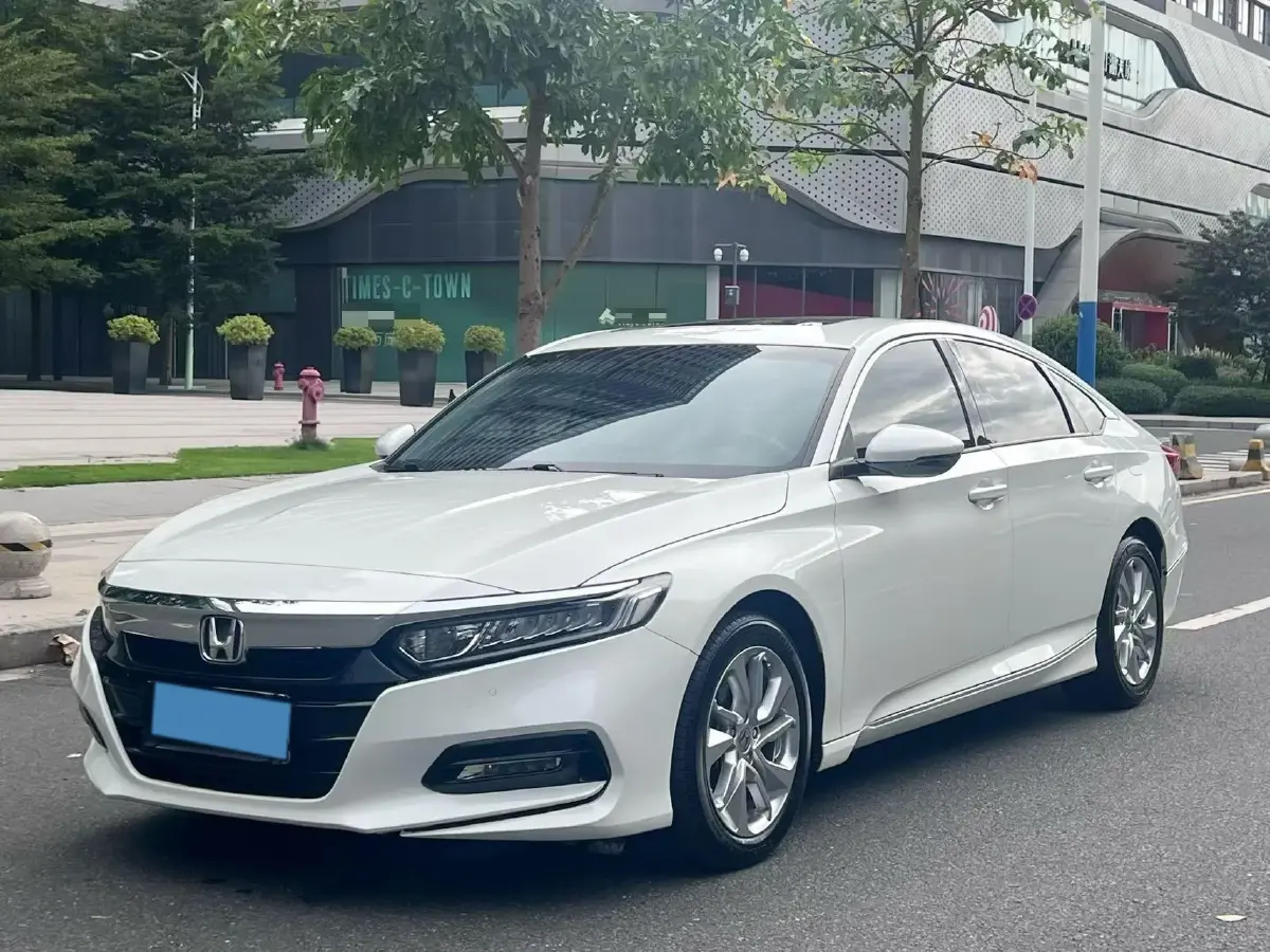2018 Honda Accord 1.5T 194HP L4 CVT
