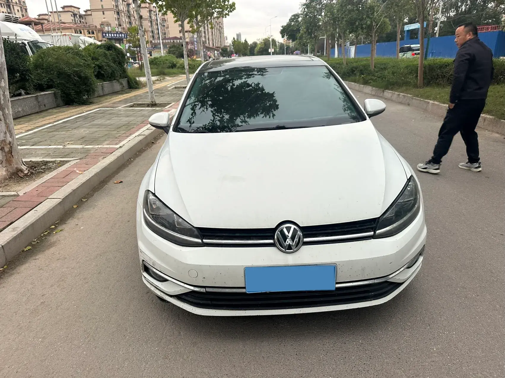 2018 VOLKSWAGEN GOLF thumbnail 4