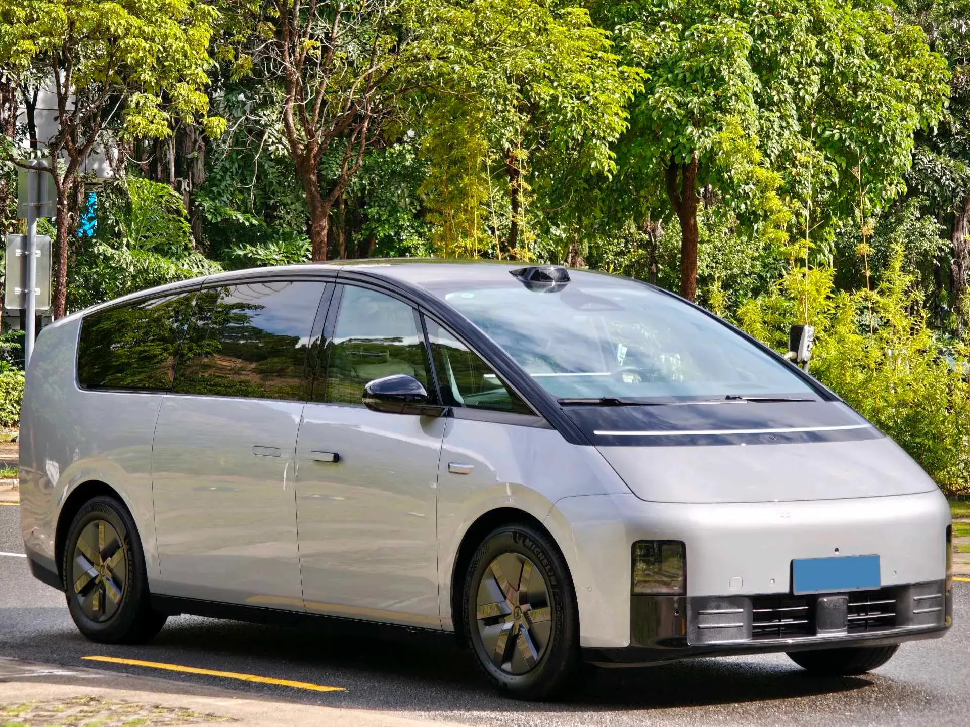 2024 LI MEGA thumbnail 3