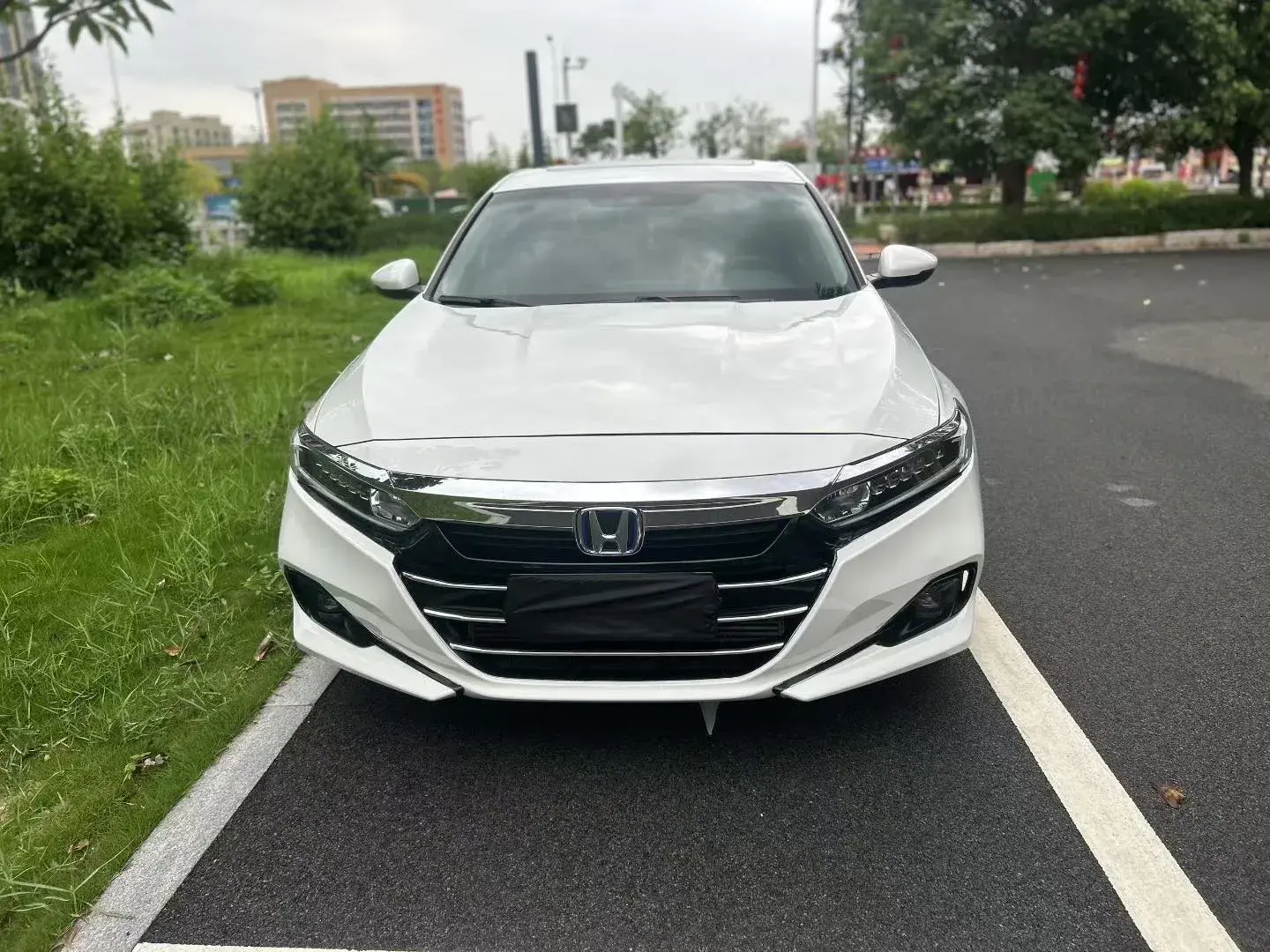 2022 HONDA ACCORD thumbnail 2
