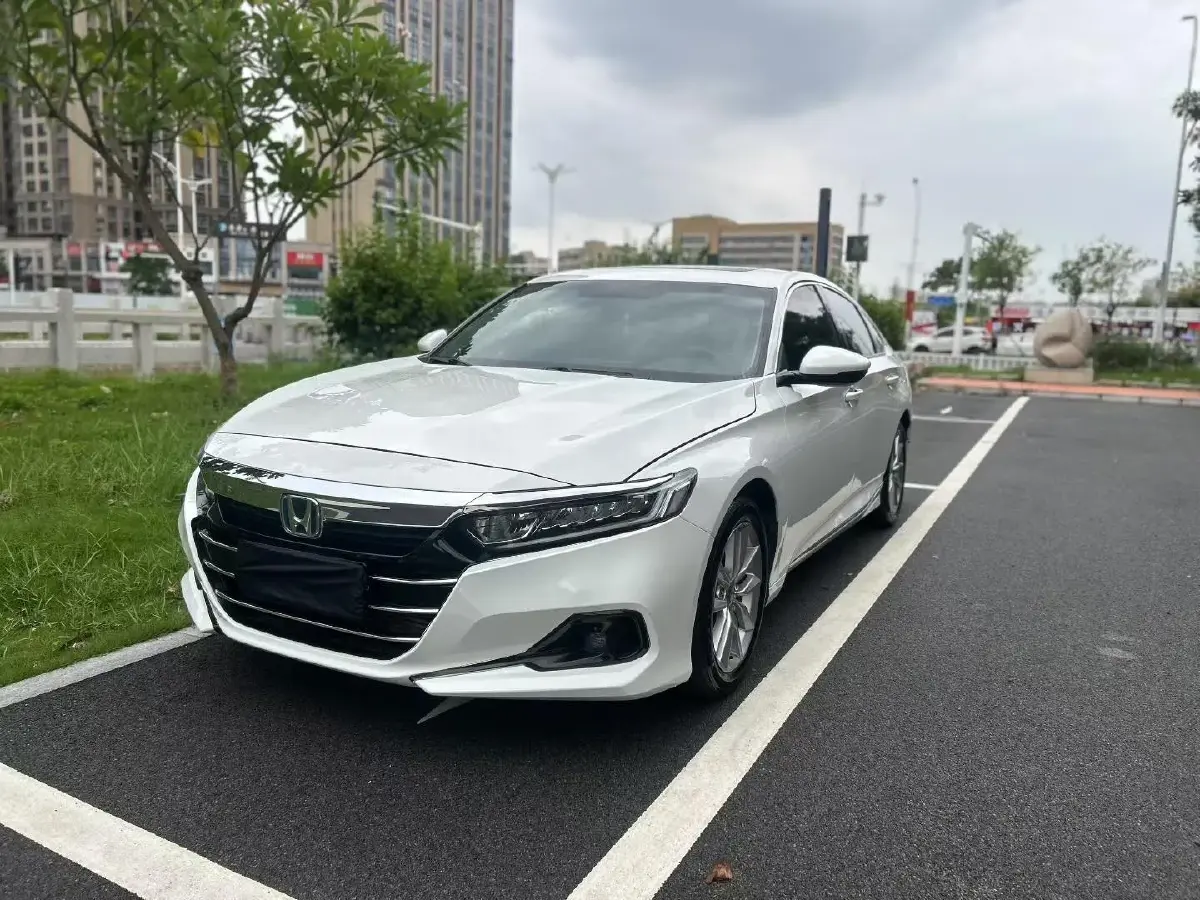 2022 Honda Accord 1.5T 194HP L4 CVT