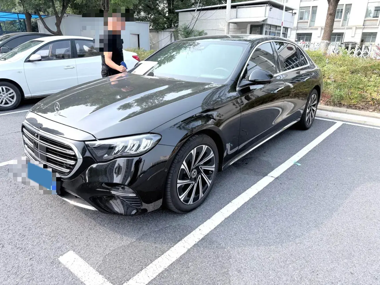 2025 MERCEDES-BENZ E view 1