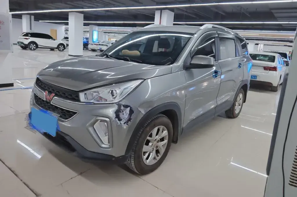 2019 WULING HONGGUANG view 1