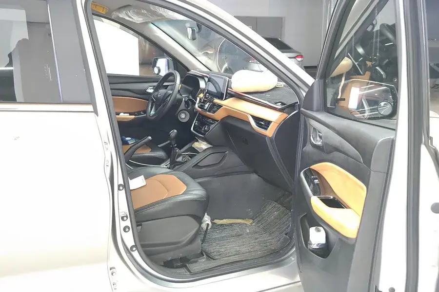 2019 WULING HONGGUANG thumbnail 4