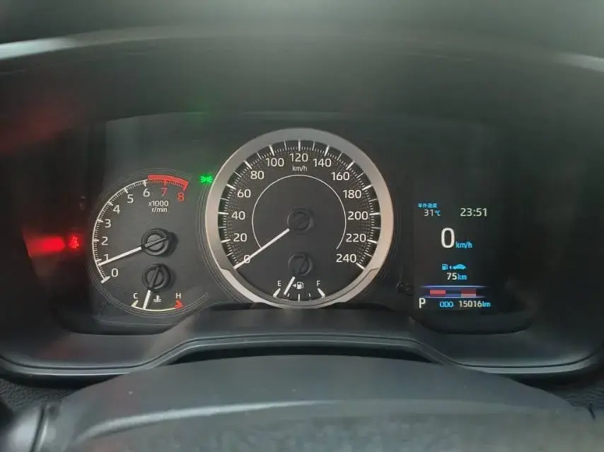 2021 TOYOTA COROLLA thumbnail 4