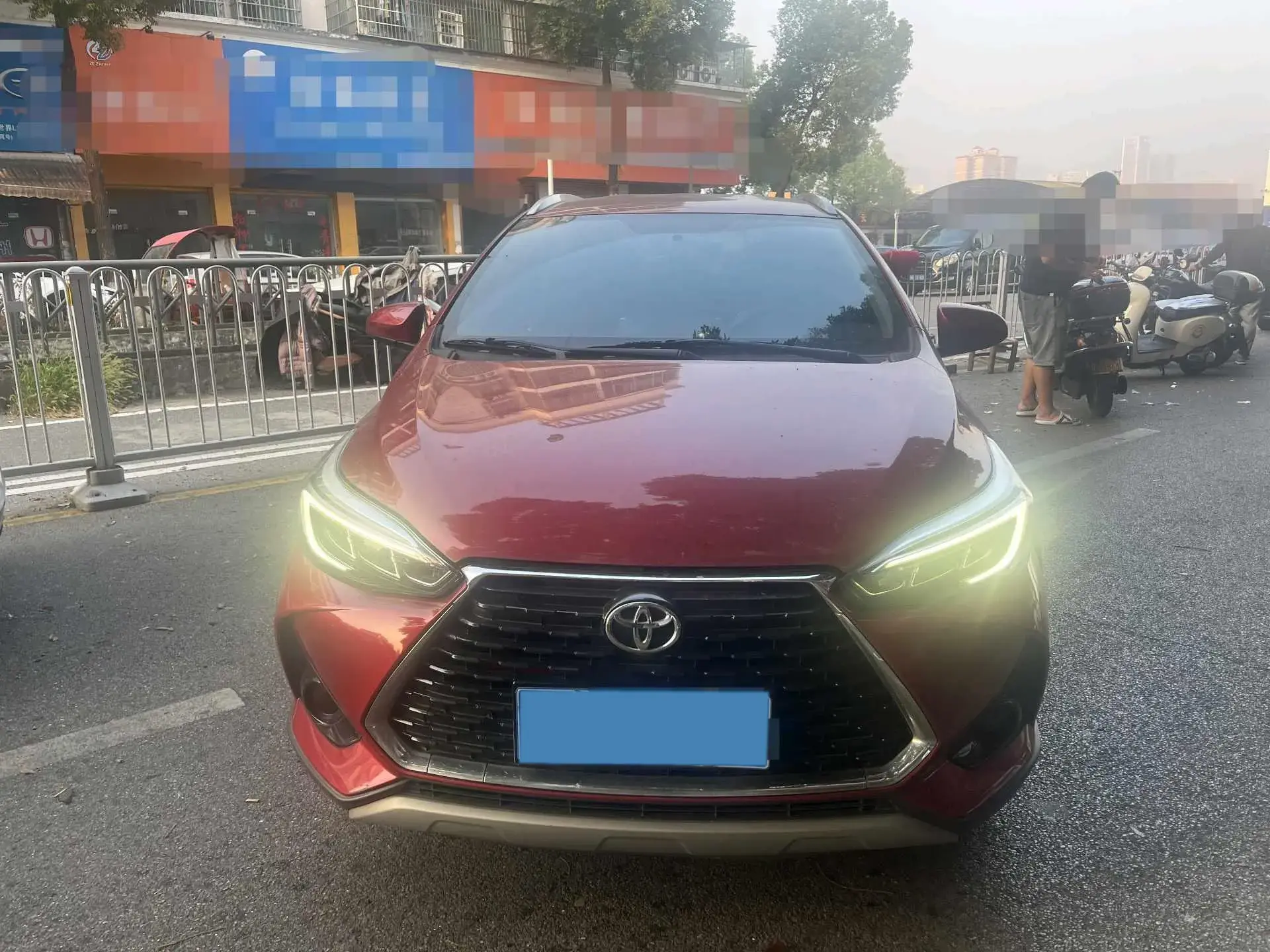 2022 TOYOTA YARIS thumbnail 2