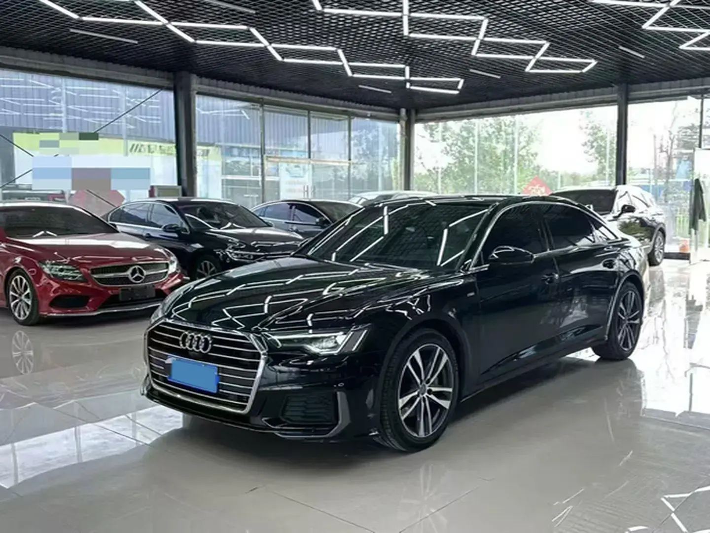 2021 AUDI A6L view 1