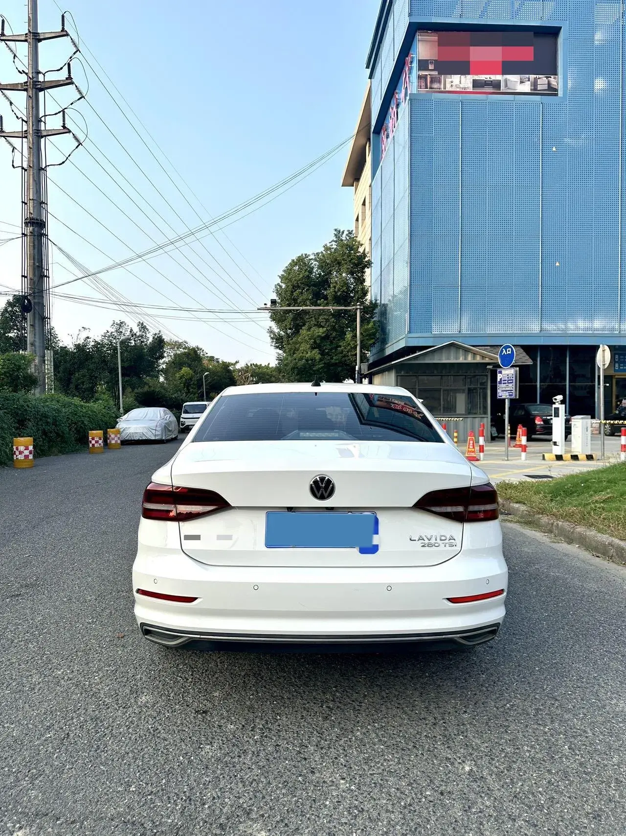 2021 VOLKSWAGEN LAVIDA thumbnail 4