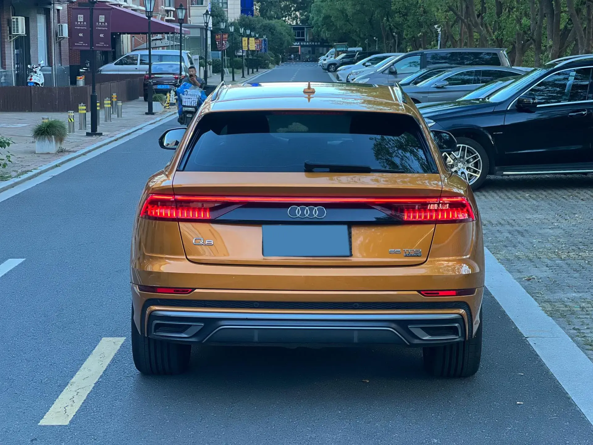 2019 AUDI Q8 thumbnail 4