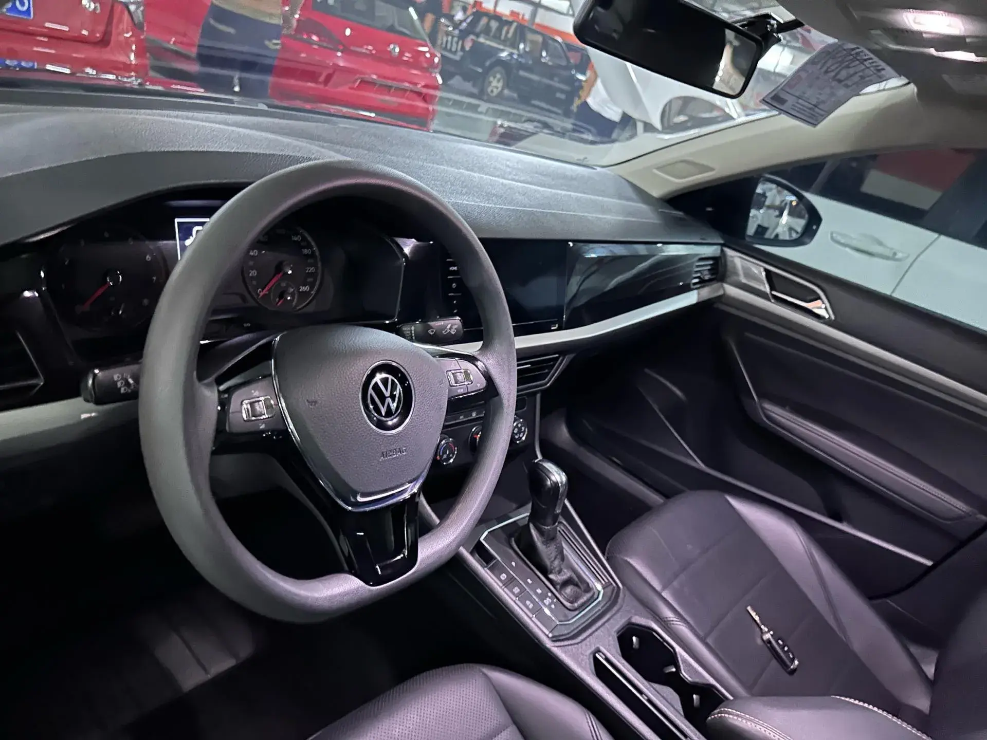 2019 VOLKSWAGEN LAVIDA thumbnail 4