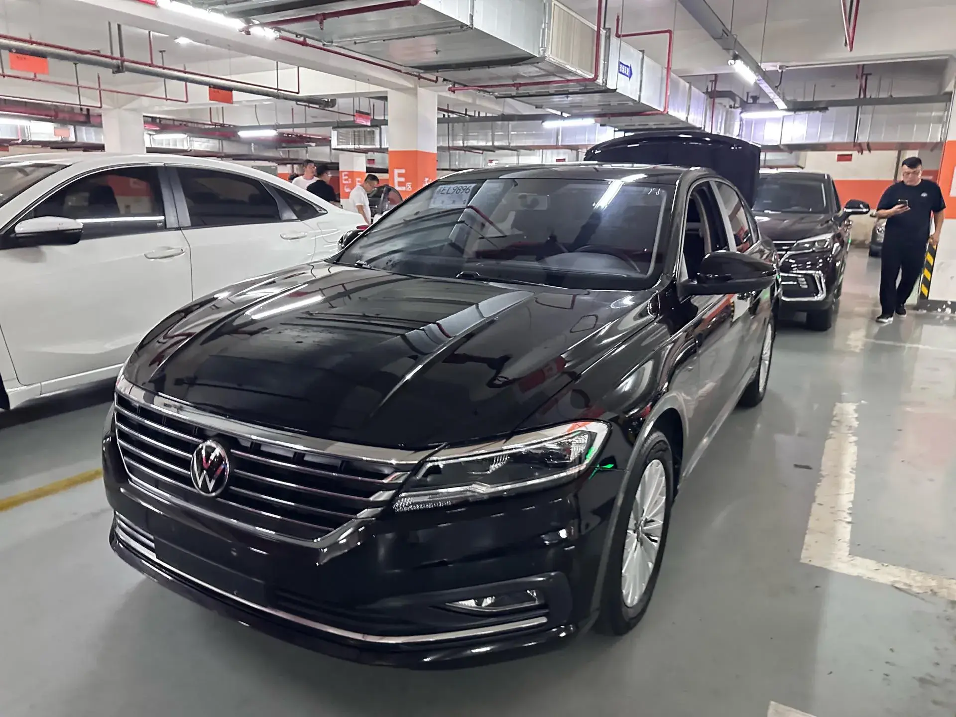 2019 VOLKSWAGEN LAVIDA view 1