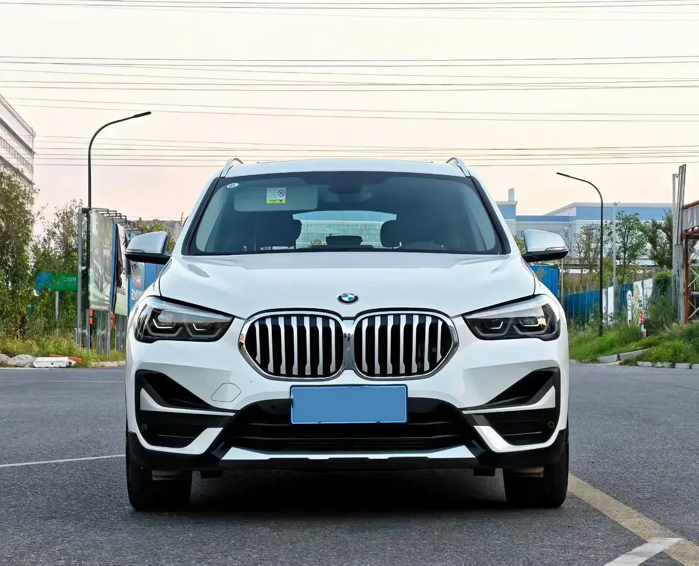 2022 BMW X1 thumbnail 2