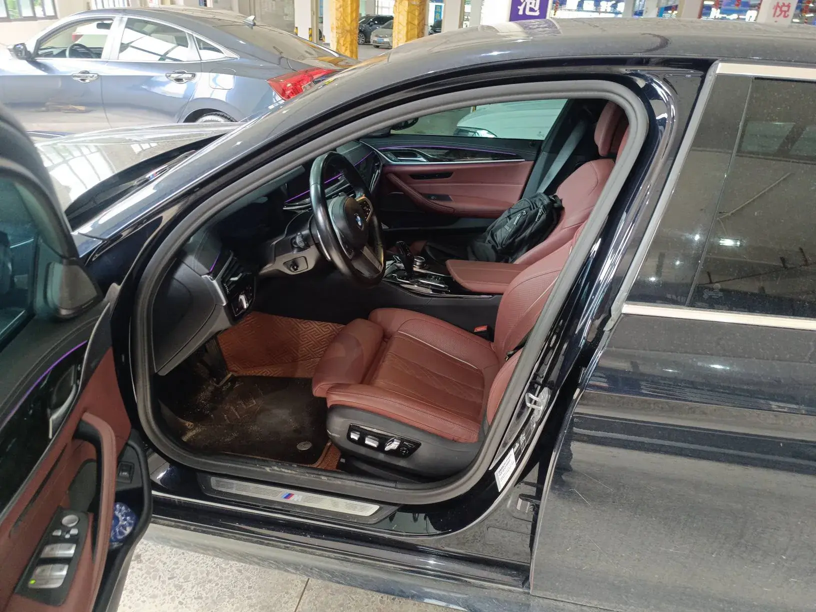 2022 BMW 5 thumbnail 4