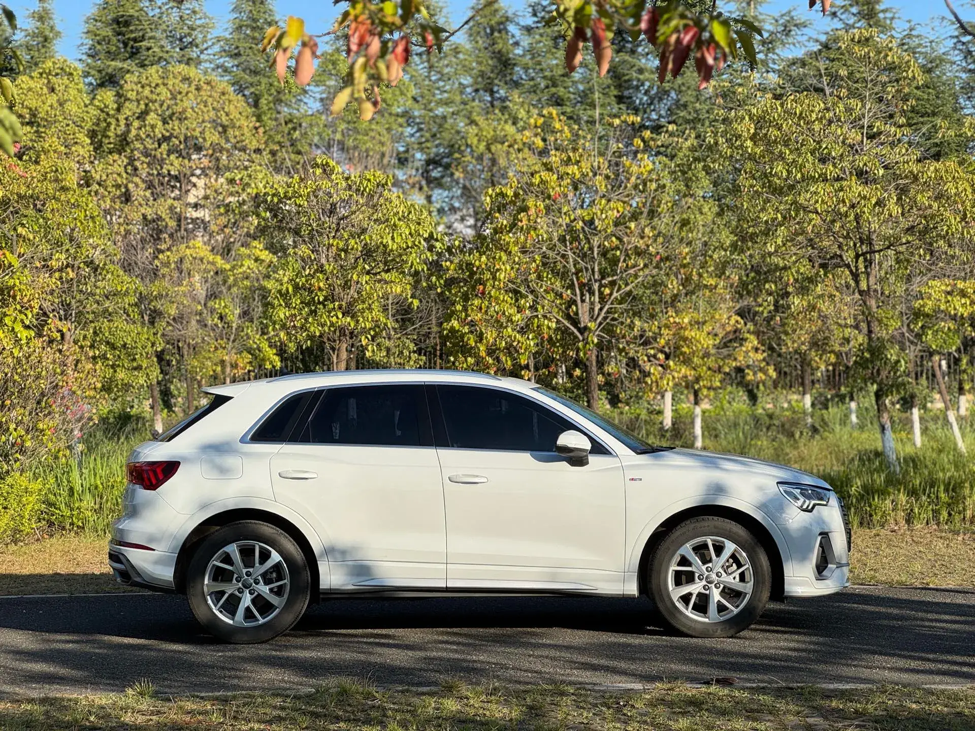 2020 AUDI Q3 thumbnail 3