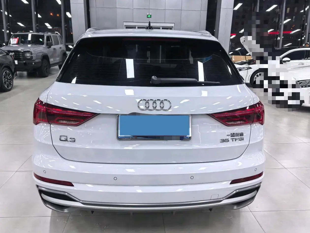 2022 AUDI Q3 thumbnail 4