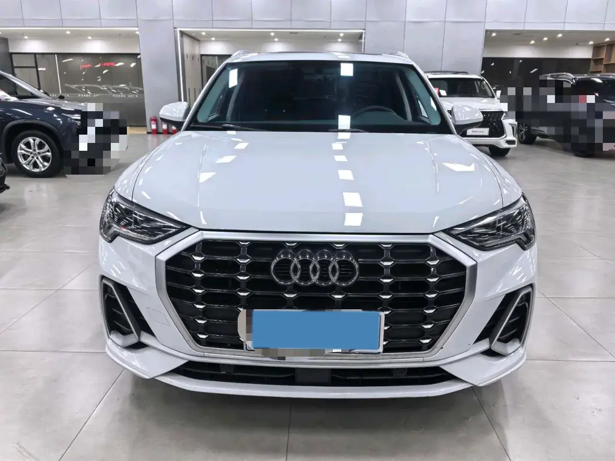 2022 AUDI Q3 thumbnail 2