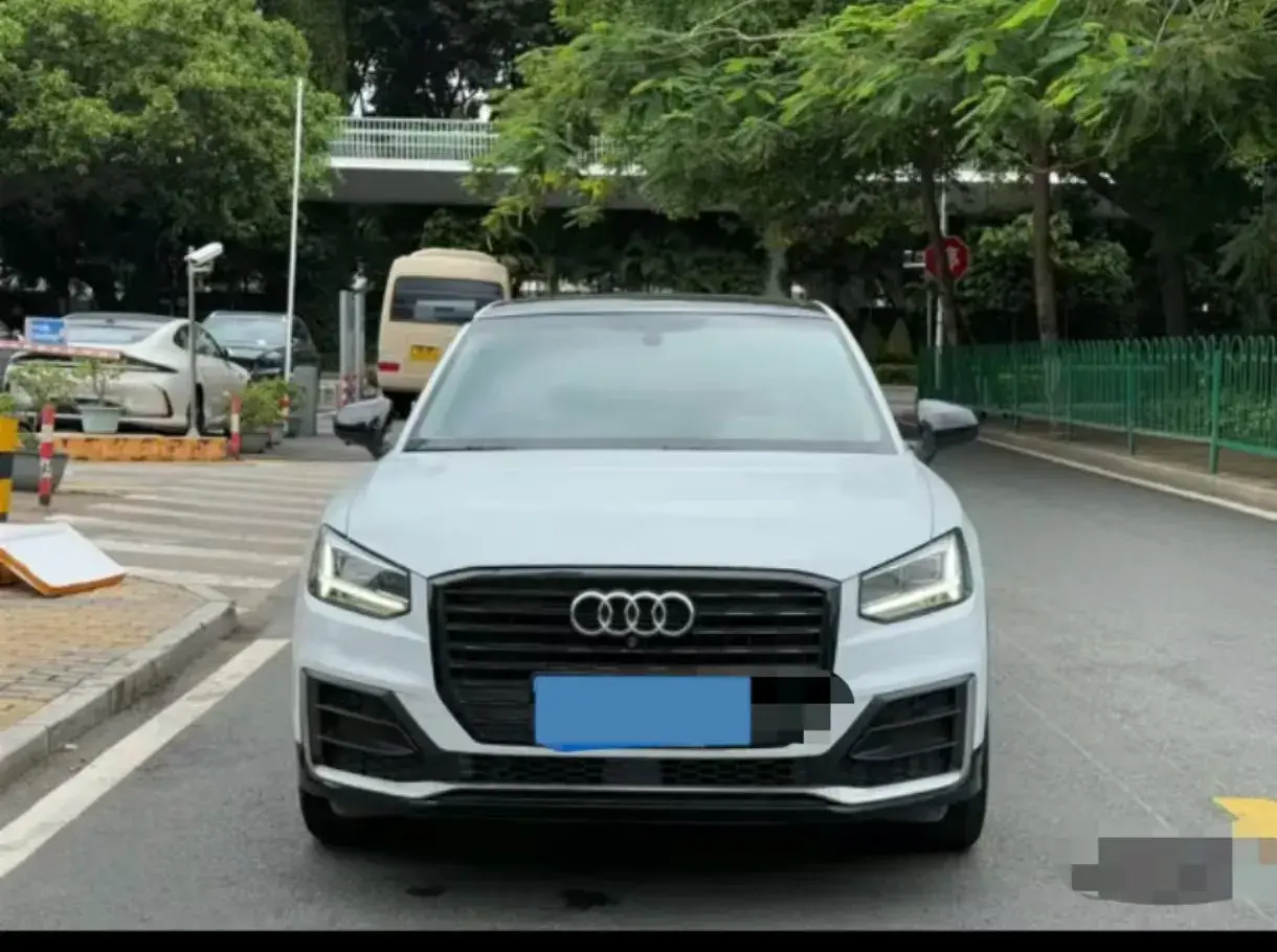 2018 AUDI Q2L thumbnail 2