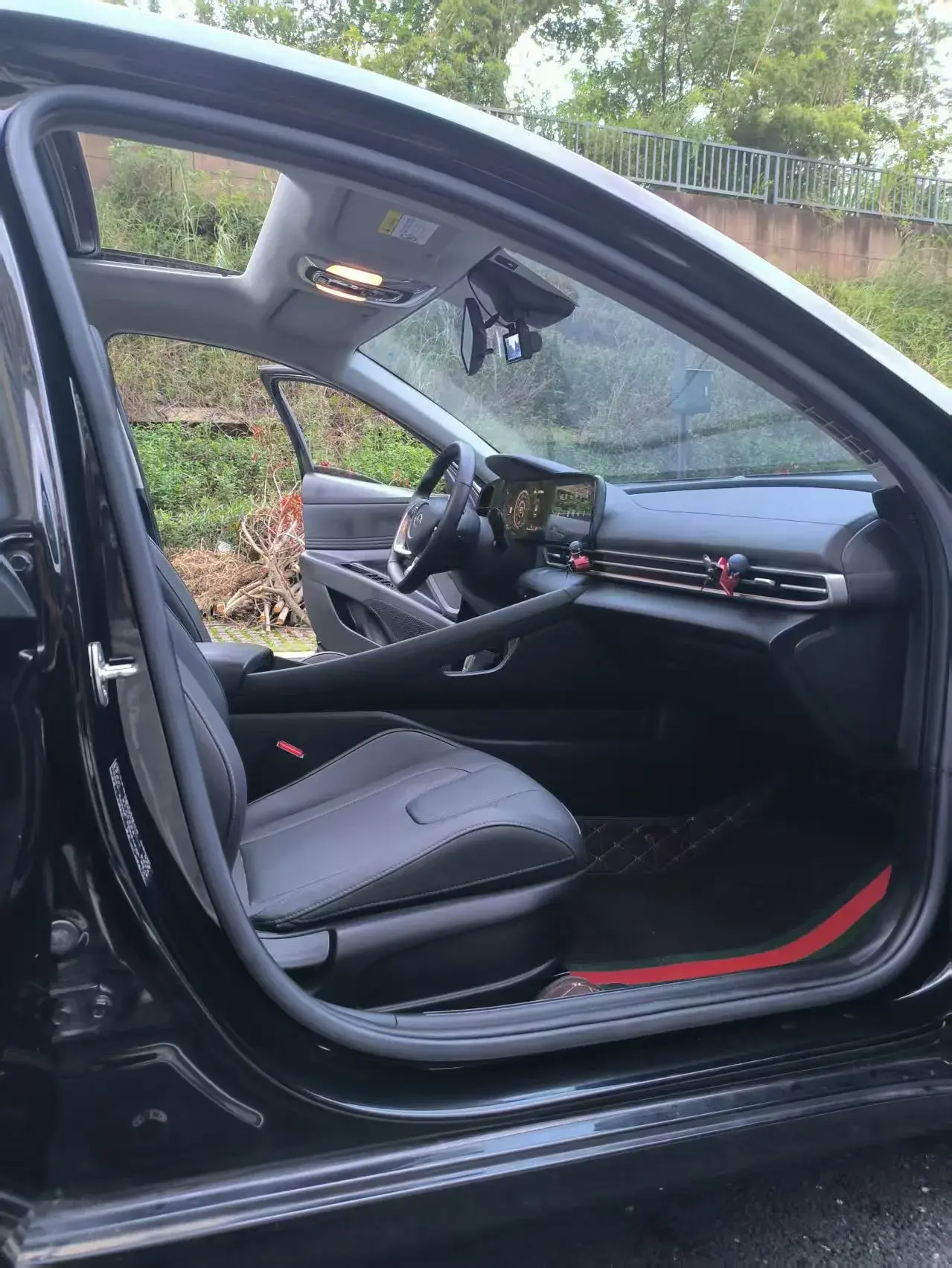 2022 HYUNDAI ELANTRA thumbnail 4