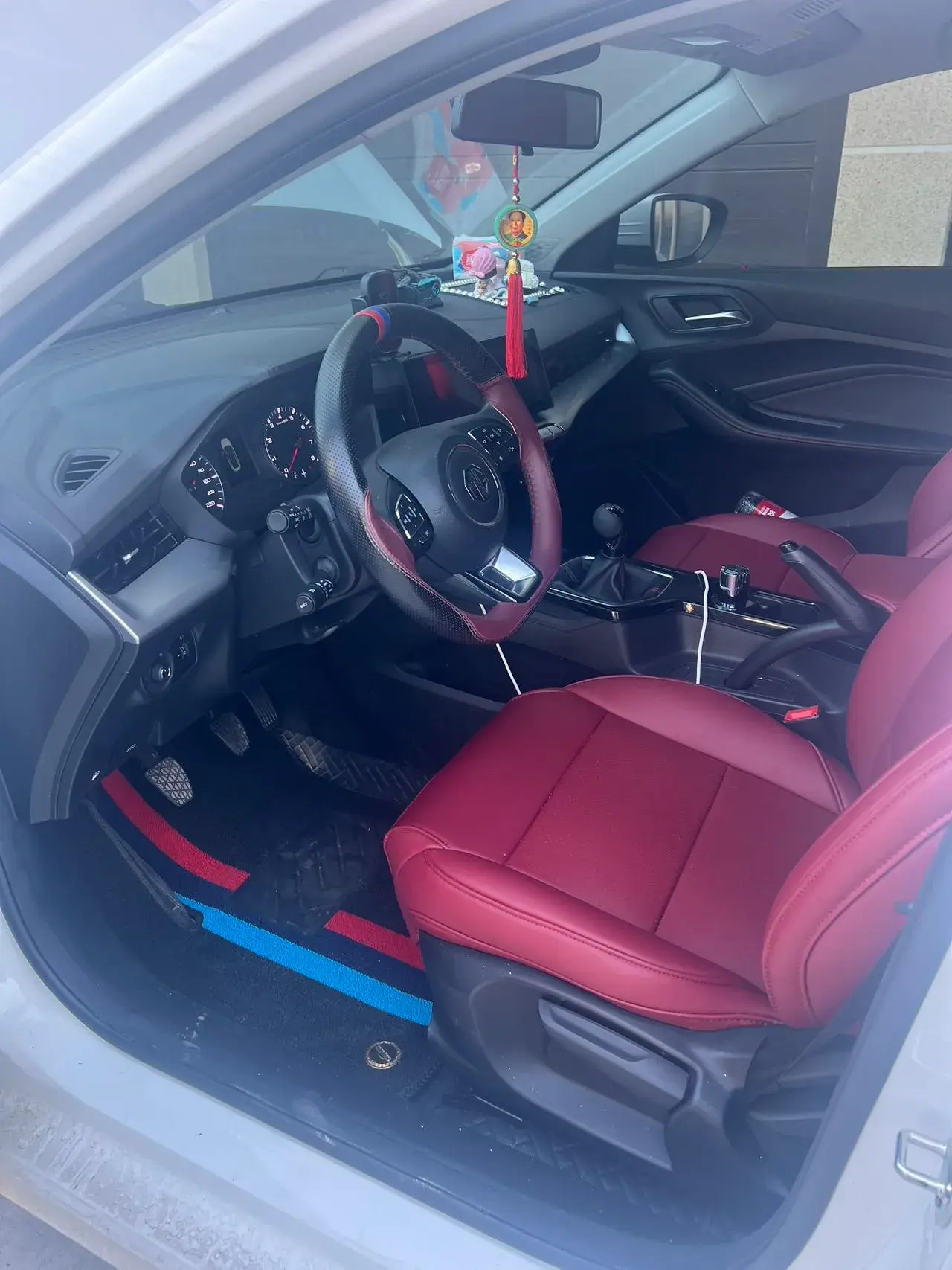 2023 MG 5 thumbnail 4