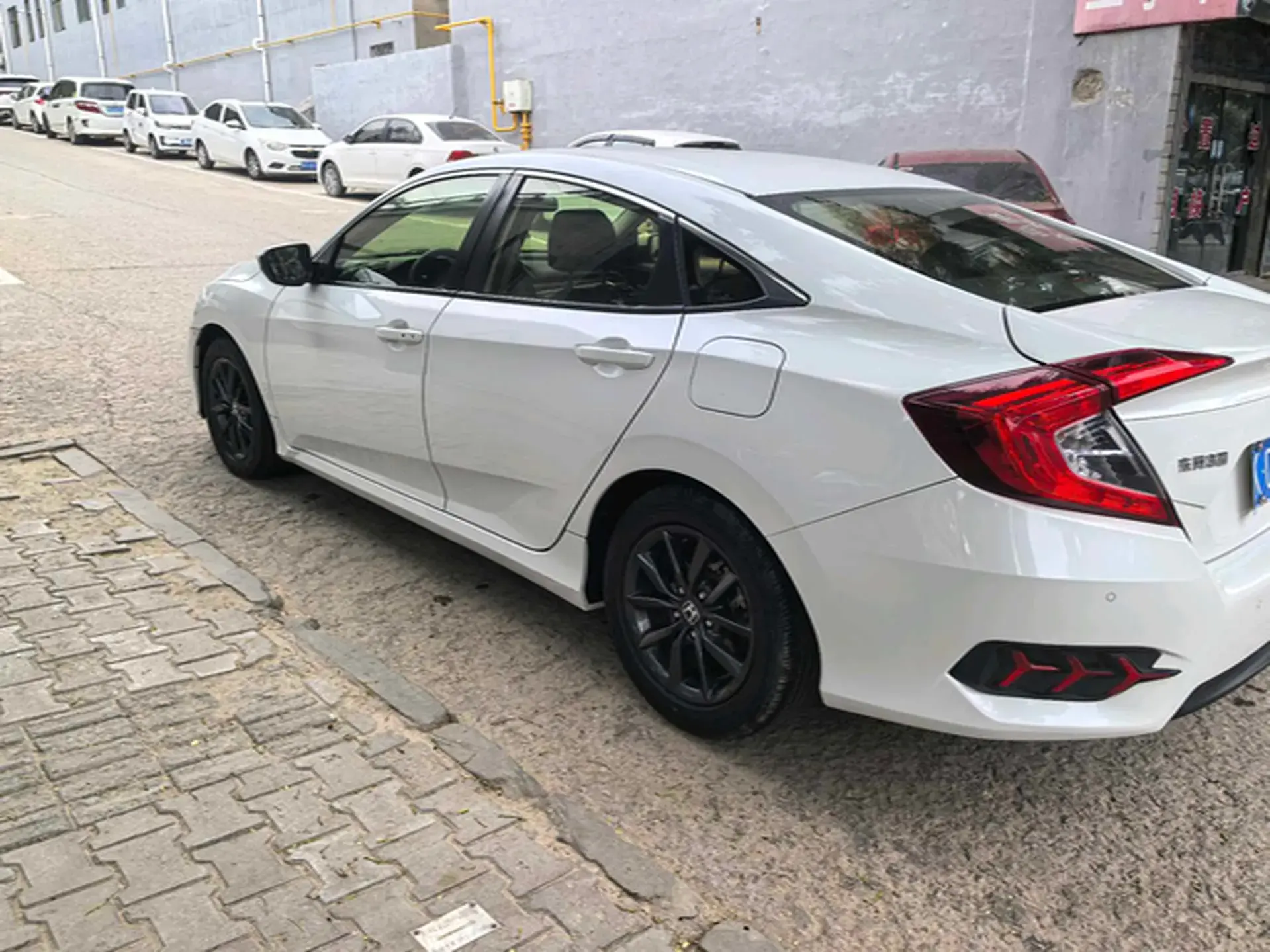 2019 HONDA CIVIC thumbnail 3