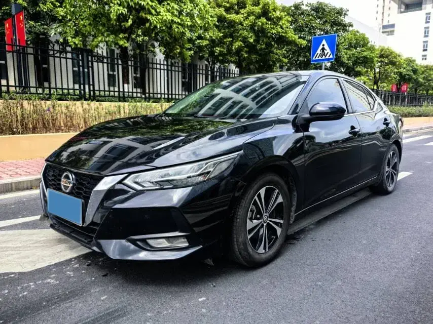 2020 NISSAN SYLPHY view 1