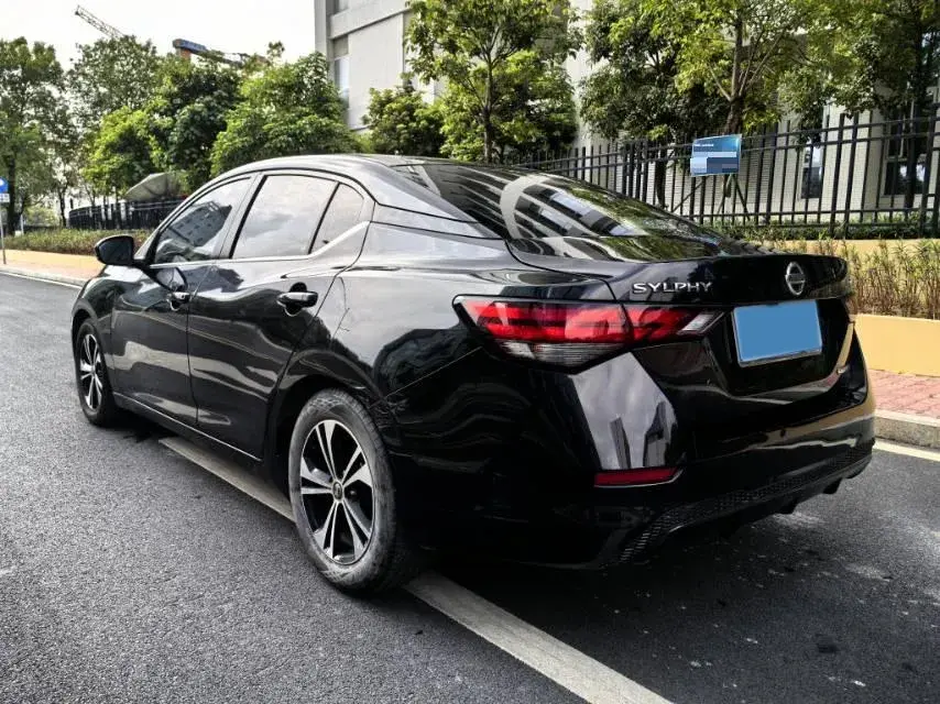 2020 NISSAN SYLPHY thumbnail 3