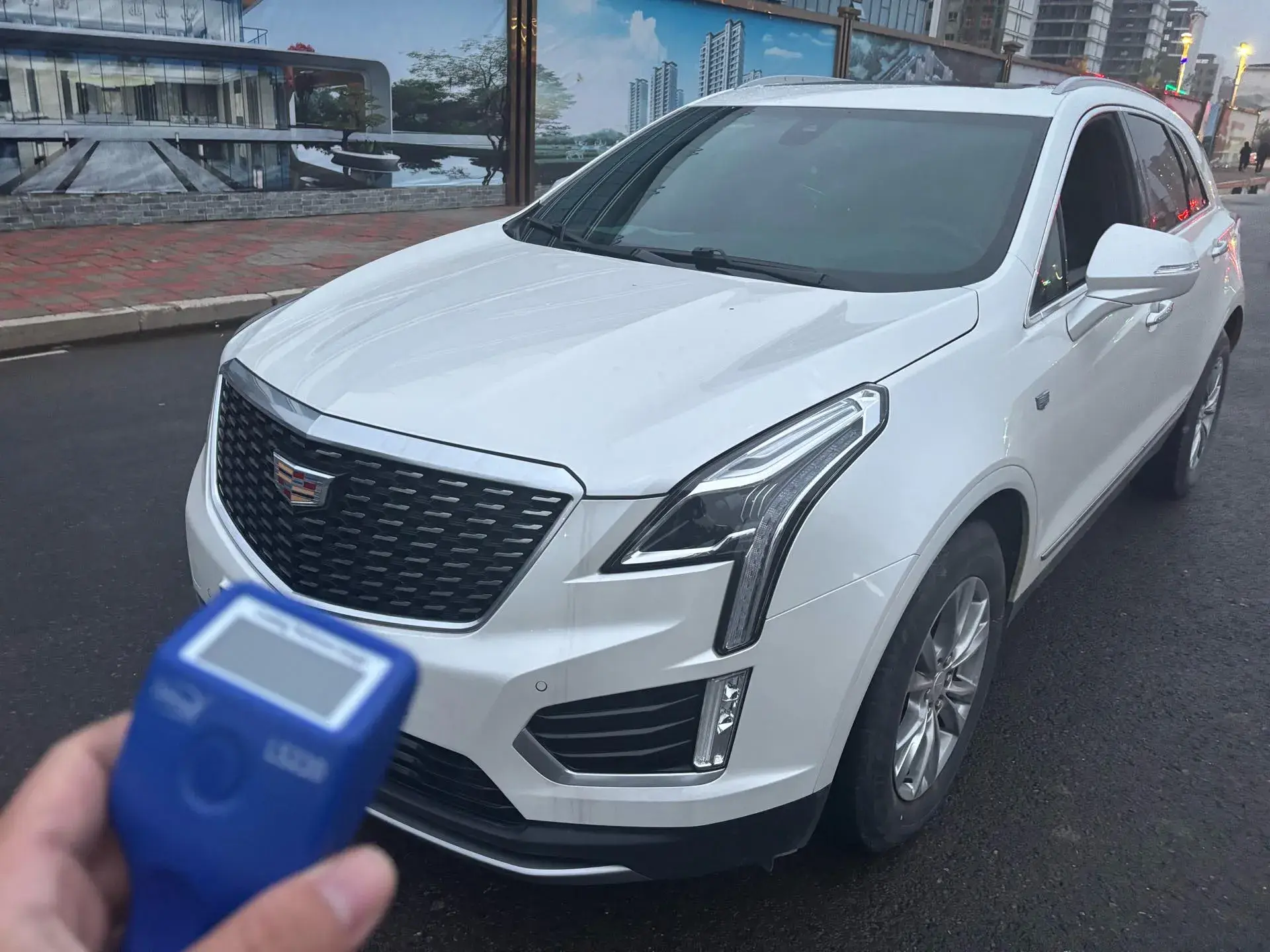 2020 CADILLAC XT5 view 1