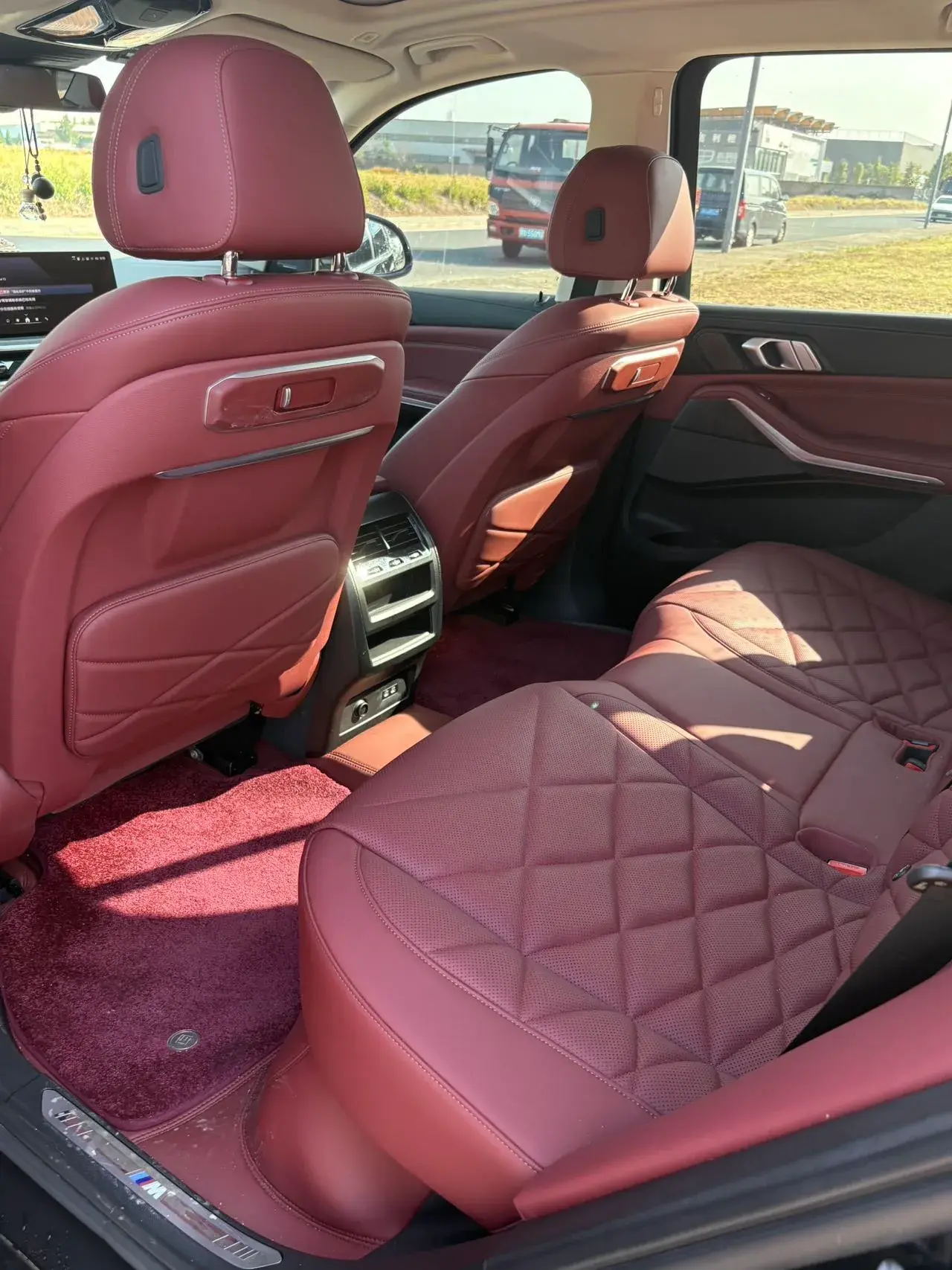 2023 BMW X5 thumbnail 4