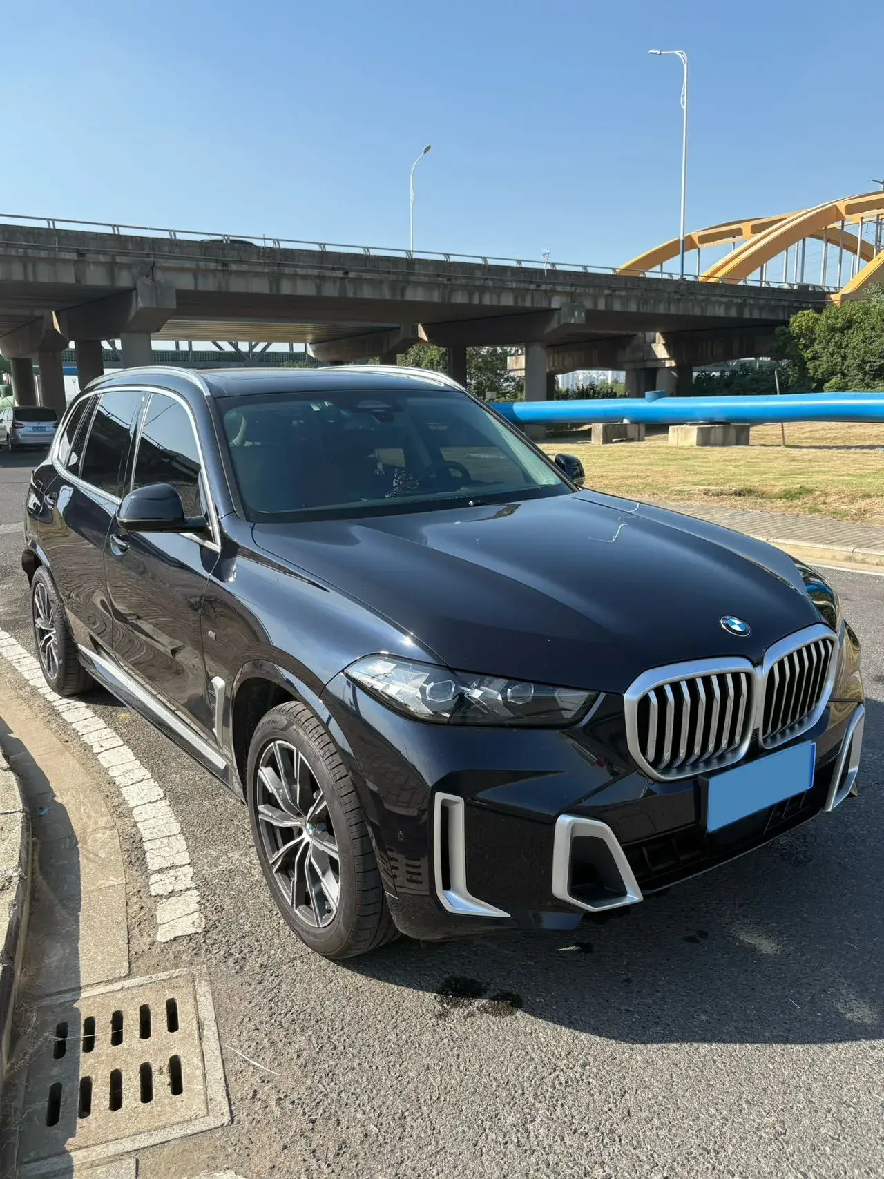 2023 BMW X5 thumbnail 2