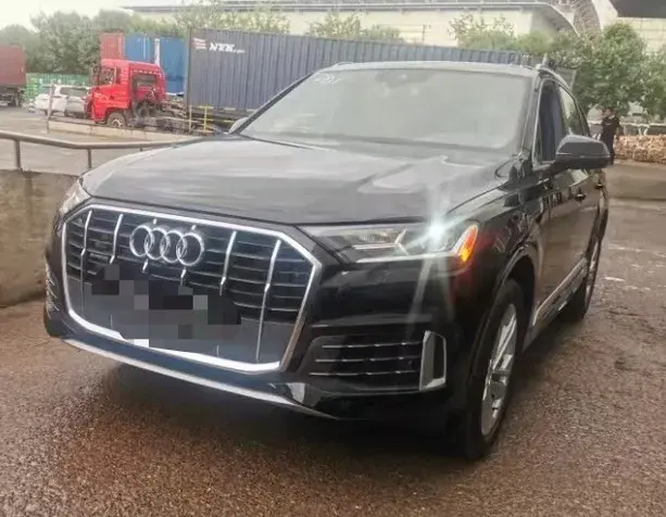 2021 AUDI Q7 view 1