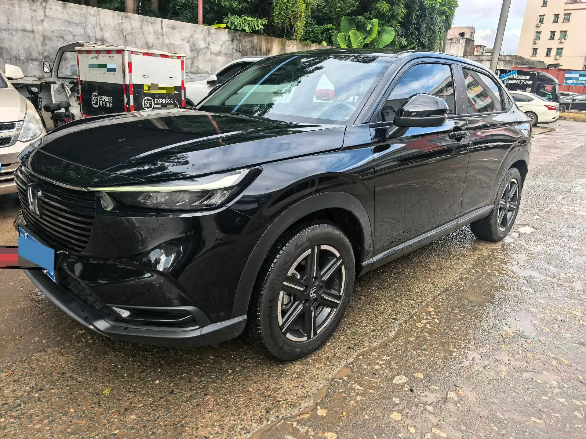 2023 HONDA VEZEL view 1