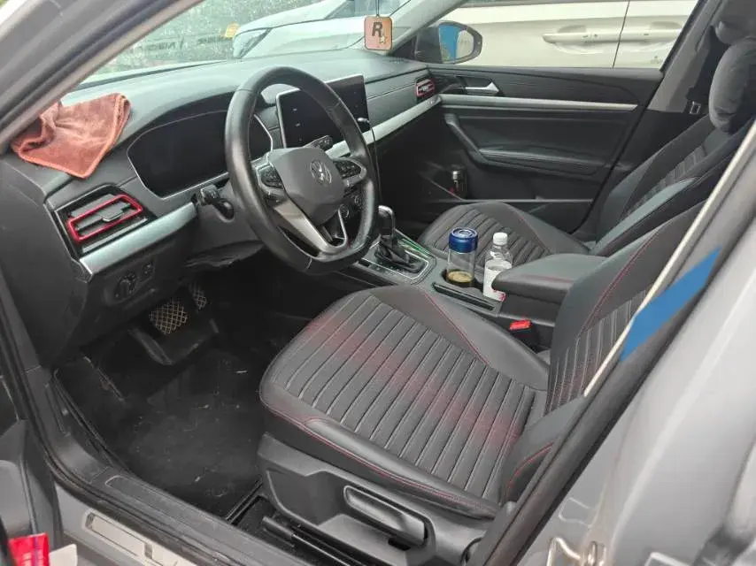 2023 VOLKSWAGEN LAVIDA thumbnail 4