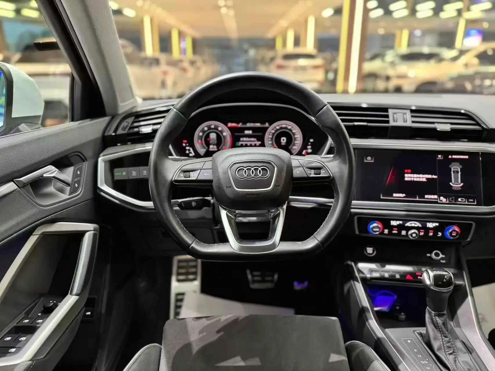 2022 AUDI Q3 thumbnail 3