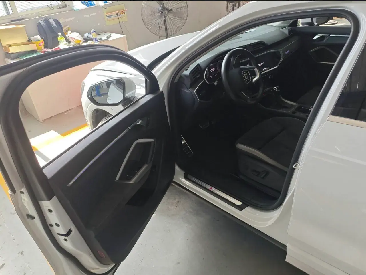 2022 AUDI Q3 thumbnail 4