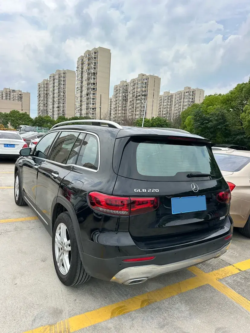 2023 MERCEDES-BENZ GLB thumbnail 4