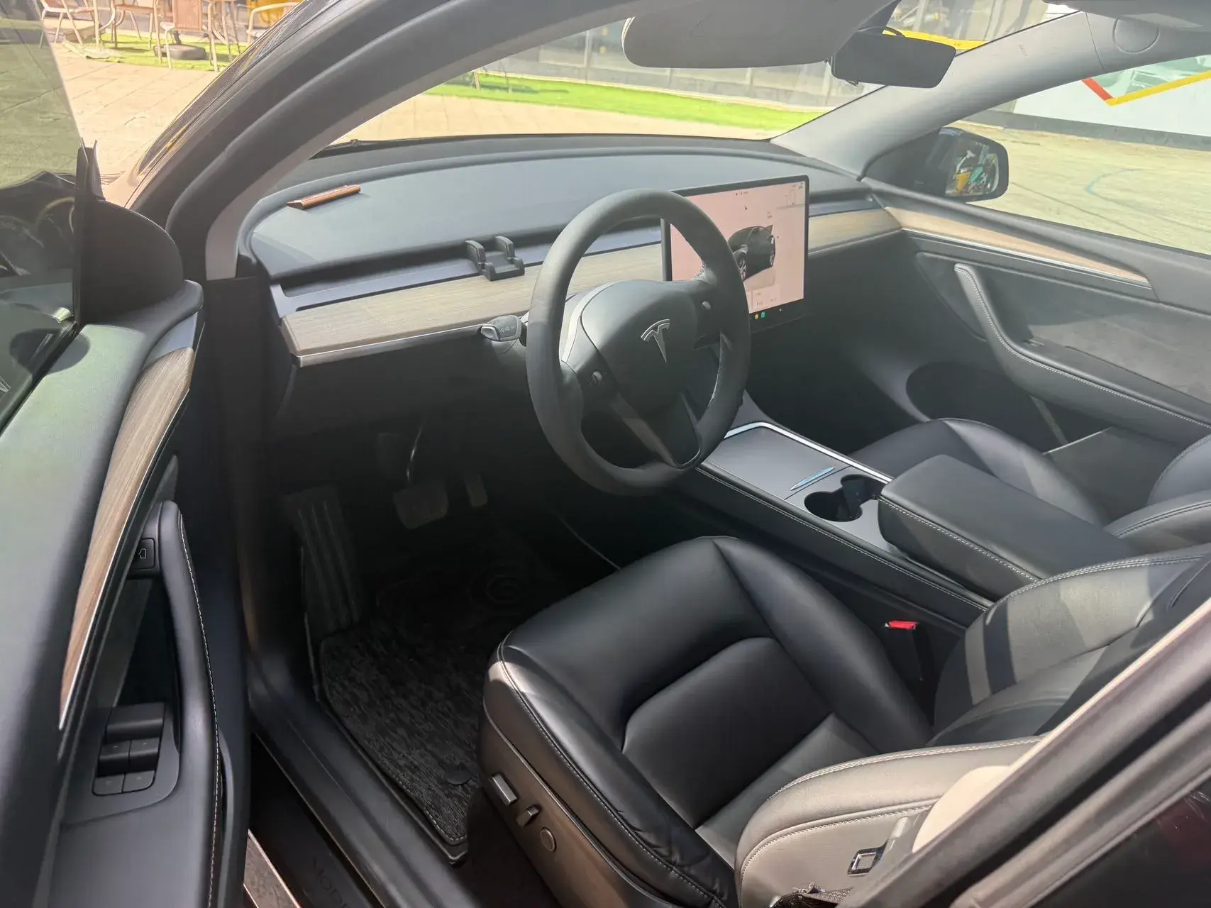 2022 TESLA MODEL thumbnail 2