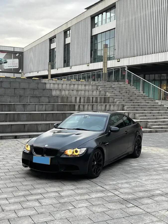 2011 BMW M3 4.0L 420HP V8 7DCT