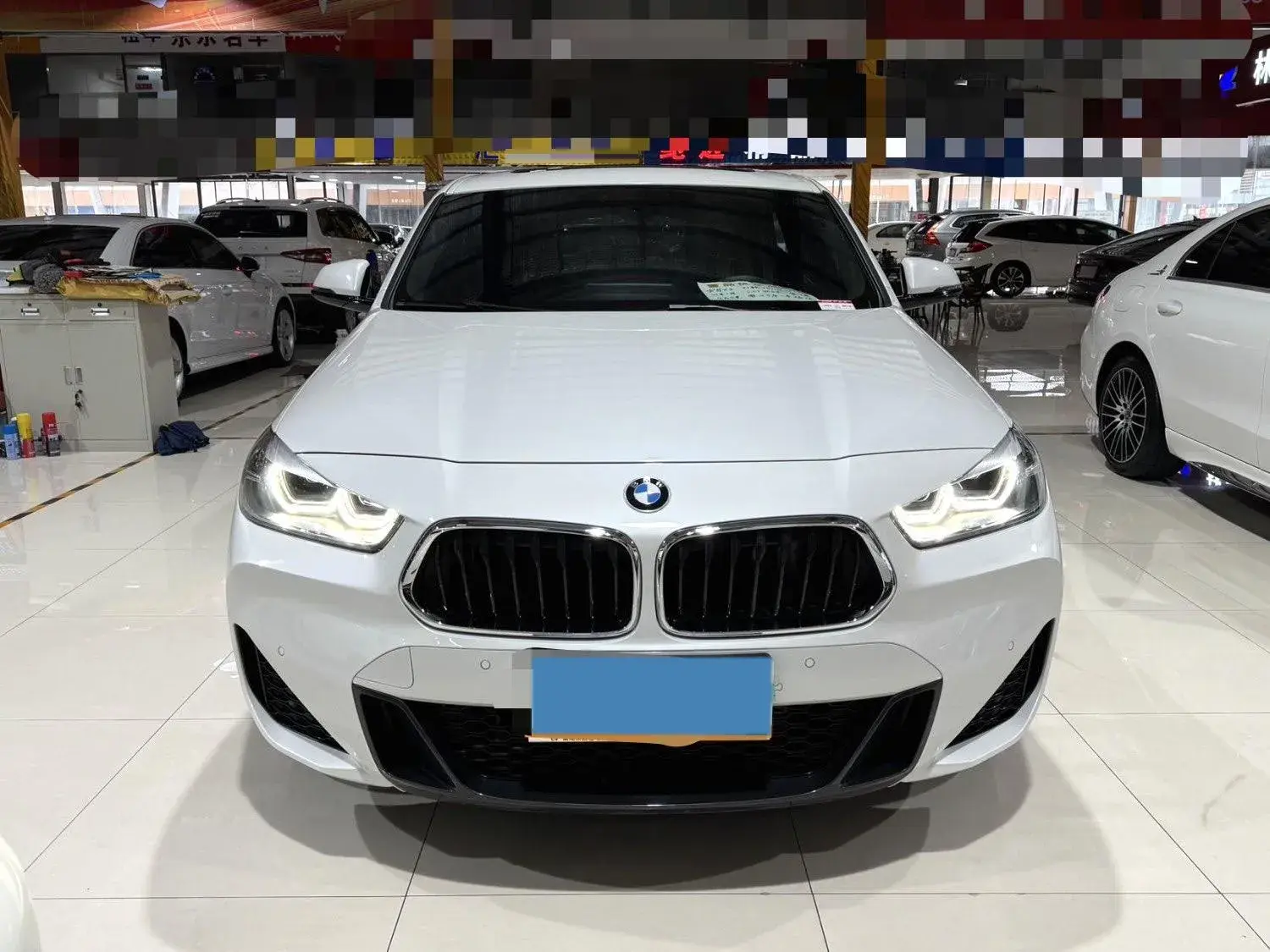 2021 BMW X2 thumbnail 2