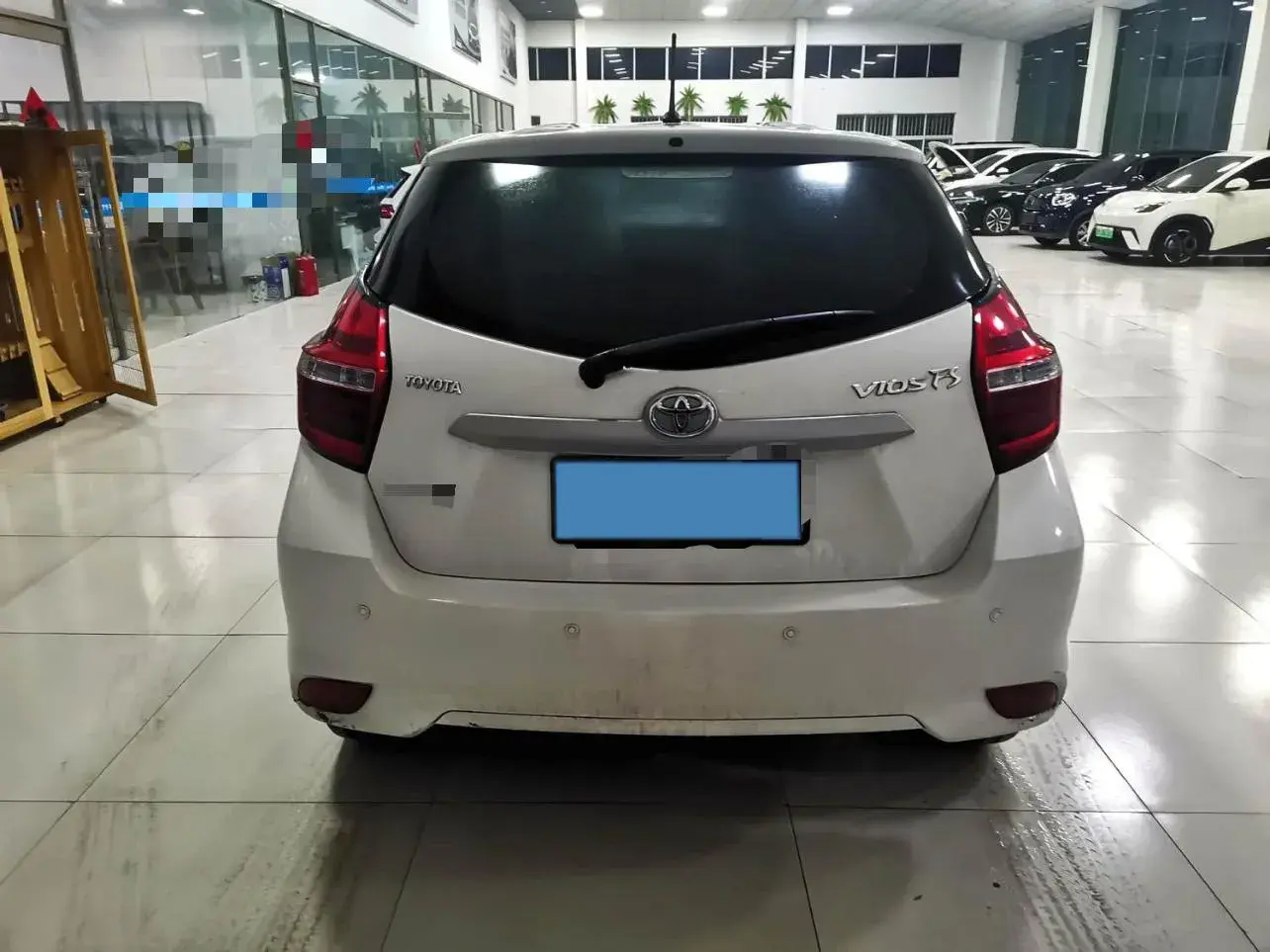 2017 TOYOTA VIOS thumbnail 4