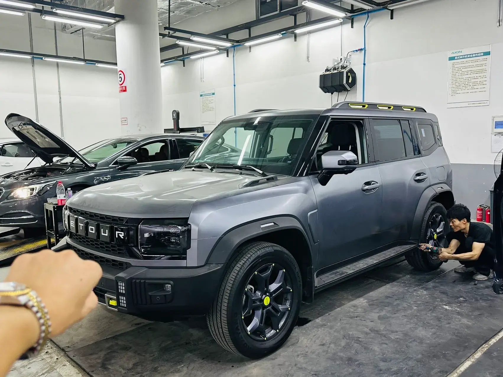 2023 JETOUR TRAVELLER view 1