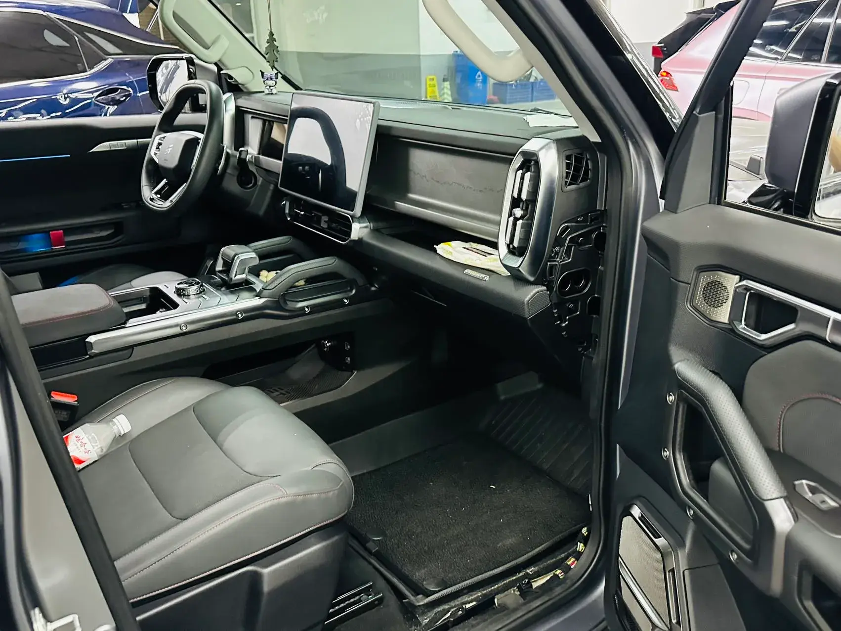 2023 JETOUR TRAVELLER thumbnail 4