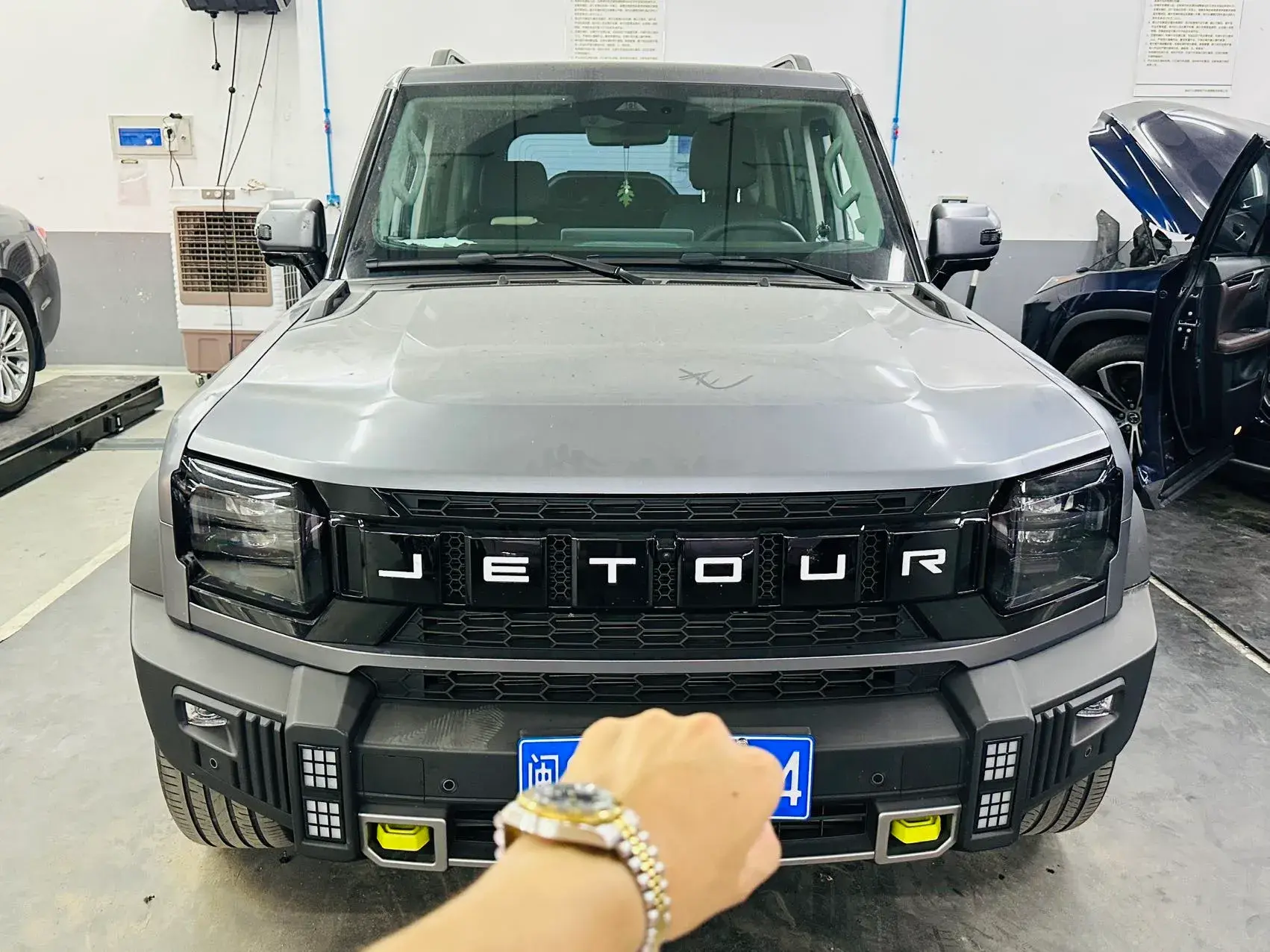 2023 JETOUR TRAVELLER thumbnail 2